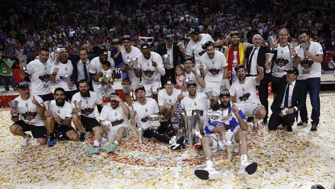 Η μικρή Ελληνίδα που έκλεψε την παράσταση στο Final 4: Η κόρη του Μπουρούση στο βάθρο, τρομαγμένη, σπαράζει από το κλάμα [εικόνες] | iefimerida.gr 0