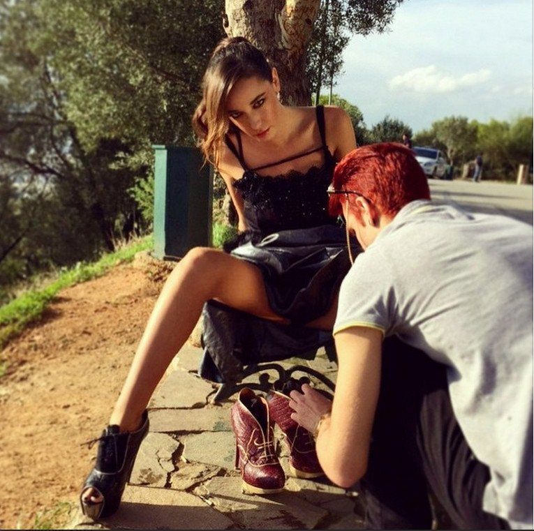 Η σέξι ΟΝΝΕΔίτισσα γκρεμίζει το ίντερνετ -Με μαγιό, εσώρουχα, τόπλες [εικόνες] | iefimerida.gr 3