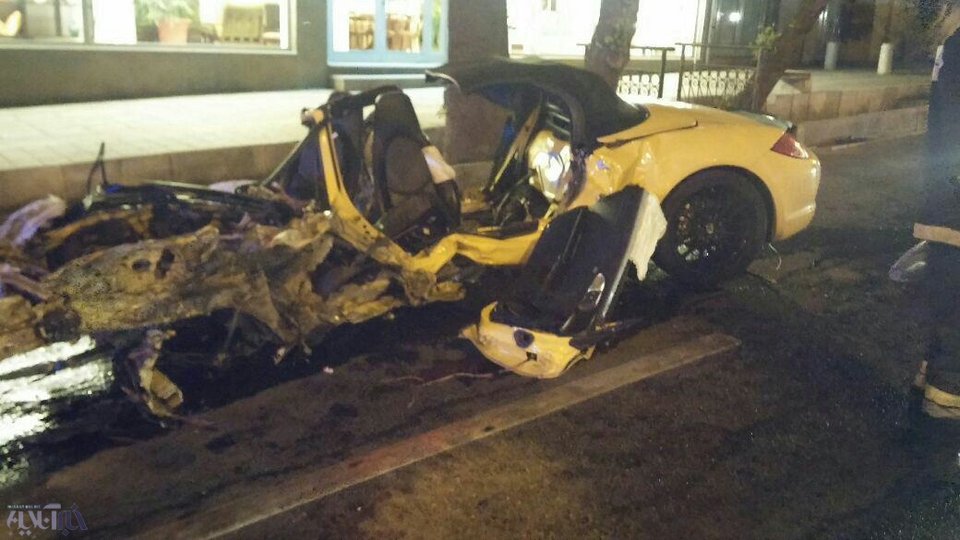 Ιράν: Σκοτώθηκε με την Πόρσε της και όλοι ευχαριστήθηκαν -Εκδίκηση για τους πολύ πλούσιους [εικόνες] | iefimerida.gr 4