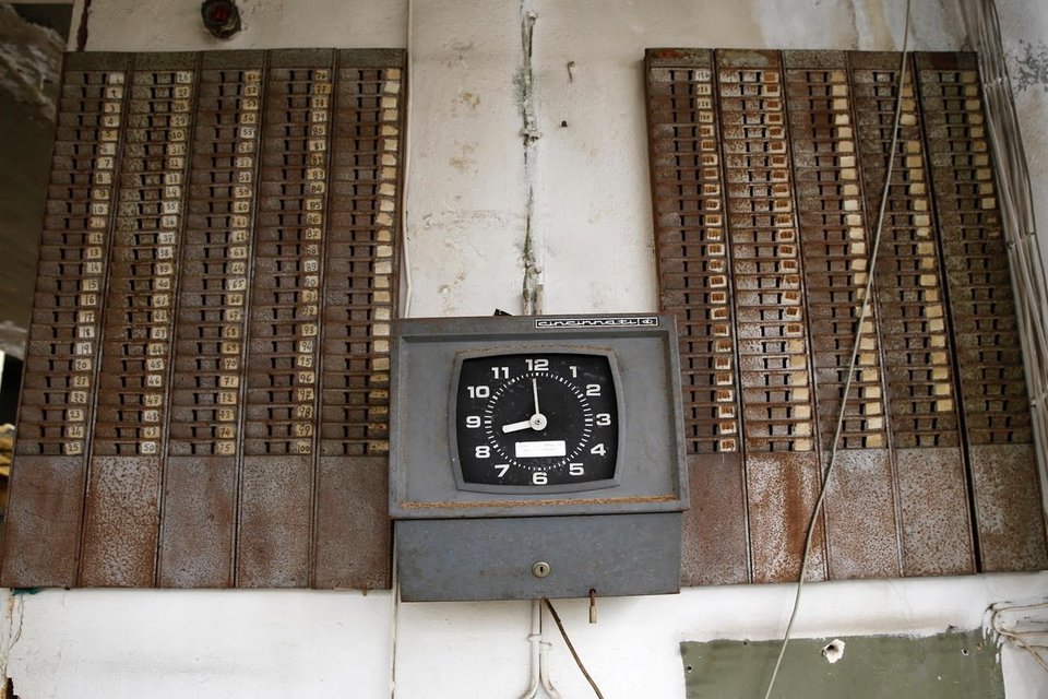 Το Reuters μέσα στα εργοστάσια-φαντάσματα της Ελλάδας της κρίσης [εικόνες] | iefimerida.gr 10