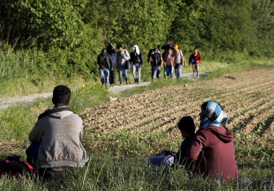 Το Reuters ακολουθεί τους μετανάστες: Η φυγή από την Ελλάδα στην Ευρώπη [εικόνες] | iefimerida.gr 5