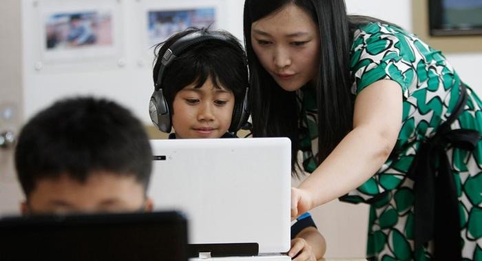 Τα σχολεία του κόσμου -Από τα χωράφια και τα πάρκα, έως τις αίθουσες με tablet και ίντερνετ [εικόνες] | iefimerida.gr 0