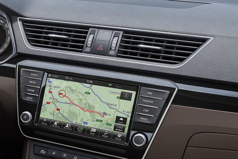 Νέο Skoda Superb: αναβαθμισμένο, σούπερ άνετο και high tech [βίντεο] | iefimerida.gr 5