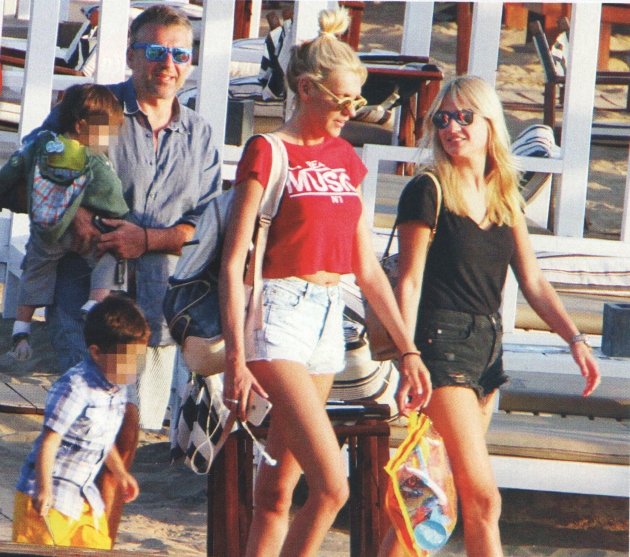 Ατελείωτα πόδια - Το καυτό σορτς της Φαίης Σκορδά [εικόνες] | iefimerida.gr 2