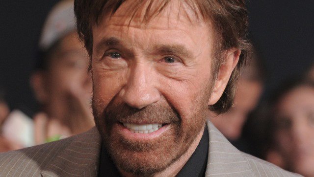 Ετσι είναι σήμερα, στα 75 του, ο σκληρός Τσακ Νόρις [εικόνες]  | iefimerida.gr 0