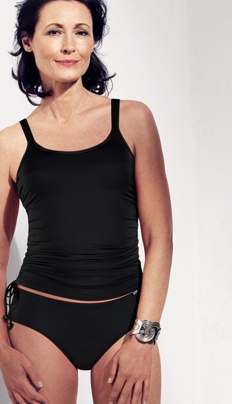 Το αντίπαλον δέος του μπικίνι λέγεται τανκίνι - Πώς είναι αυτό το νέο μαγιό που ταιριάζει σε όλους τους σωματότυπους [εικόνες] | iefimerida.gr 6