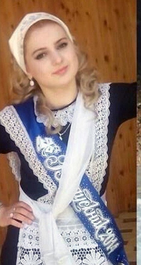 Εφηβη δεν μπορεί να συγκρατήσει τα δάκρυά της όταν την παντρεύουν με 50άρη [εικόνες & βίντεο] | iefimerida.gr 10