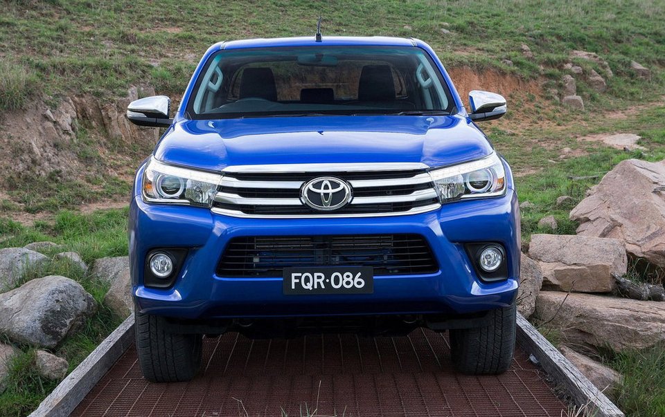 Αυτή είναι η νέα γενιά του επιτυχημένου Toyota Hilux | iefimerida.gr 0