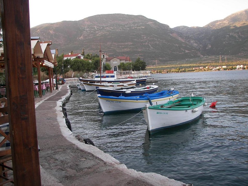 Τριζόνια: Το μοναδικό κατοικημένο νησί του Κορινθιακού -Μάγεψε και... τσάντισε τον Ωνάση [εικόνες & βίντεο] | iefimerida.gr 5