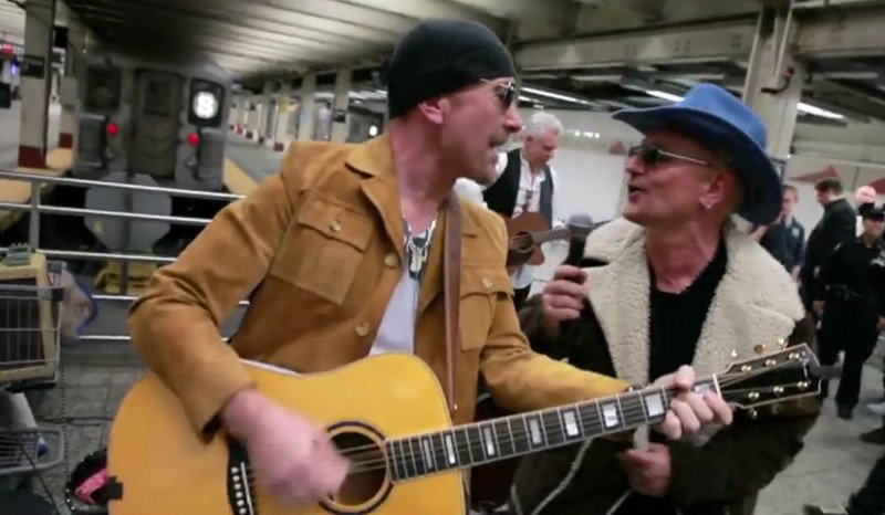 Απίστευτο: Οι U2 μεταμφιέστηκαν και έδωσαν τσάμπα συναυλία σε μετρό της Νέας Υόρκης [εικόνες&βίντεο] | iefimerida.gr 1