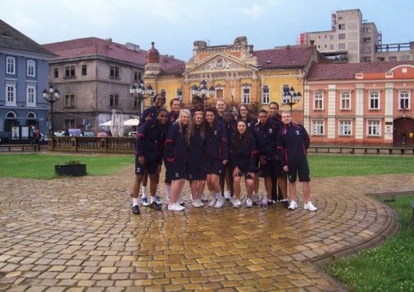 Από άστεγη και απένταρη μιγάδα, βασίλισσα των ακινήτων και εκατομμυριούχος [εικόνες]  | iefimerida.gr 2