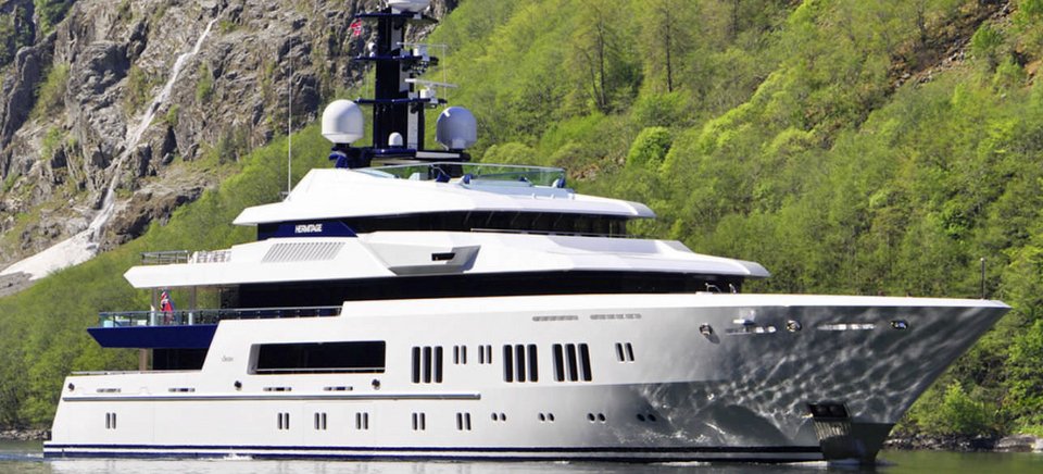 Η απόλυτη «κόντρα» των πλουσίων - Τα χλιδάτα γιοτ που μαζεύτηκαν στη Γαλλική Ριβιέρα αυτές τις ημέρες [εικόνες] | iefimerida.gr 13