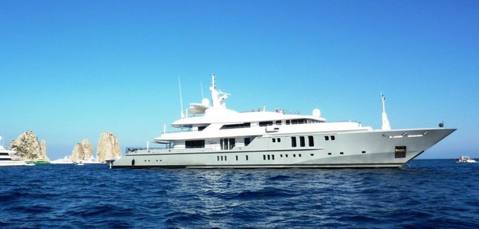 Η απόλυτη «κόντρα» των πλουσίων - Τα χλιδάτα γιοτ που μαζεύτηκαν στη Γαλλική Ριβιέρα αυτές τις ημέρες [εικόνες] | iefimerida.gr 7