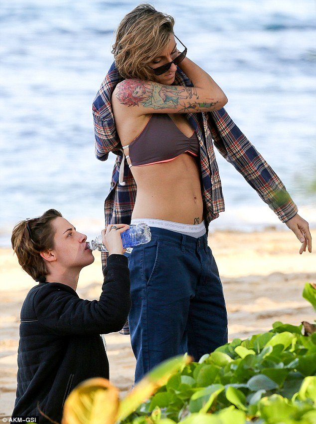 Αυτό είναι το κορίτσι της Κρίστεν Στιούαρτ [εικόνες] | iefimerida.gr 7