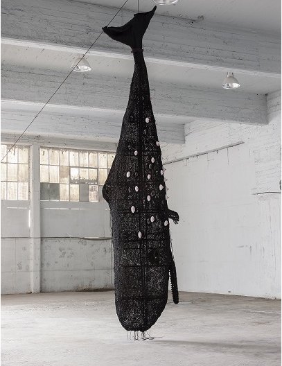 Η αγωνία του ξεριζωμού: Πέντε σύγχρονοι εικαστικοί δημιουργούν με οδηγό τον Βλάσση Κανιάρη [εικόνες] | iefimerida.gr 6