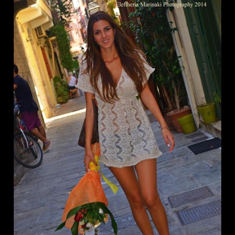 Ο διεθνής ποδοσφαιριστής, η Playmate και ο γάμος στη Μύκονο [εικόνες] | iefimerida.gr 5