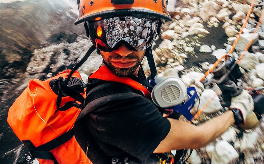 Ταξίδι στο κέντρο της Γης: Στα άδυτα ενός ηφαιστείου [εικόνες] | iefimerida.gr 3