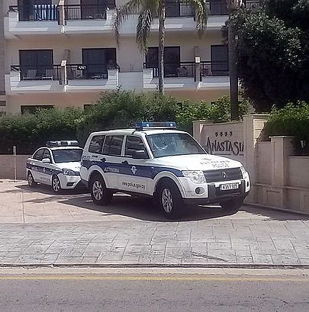 Συμμορία Ρουμάνων προσπάθησε να απαγάγει παιδιά Βρετανών τουριστών στην Κύπρο | iefimerida.gr 0