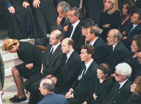 19 χρόνια χωρίς τον Ανδρέα Παπανδρέου -Μια ματιά στη ζωή ενός ηγέτη [εικόνες] | iefimerida.gr 9