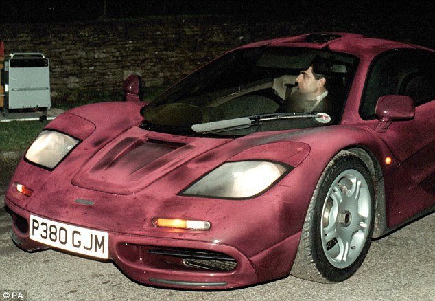 Κουφό: Ο Mr. Bean πούλησε την τρακαρισμένη του McLaren για 8 εκατομμύρια λίρες [εικόνες]   | iefimerida.gr 1