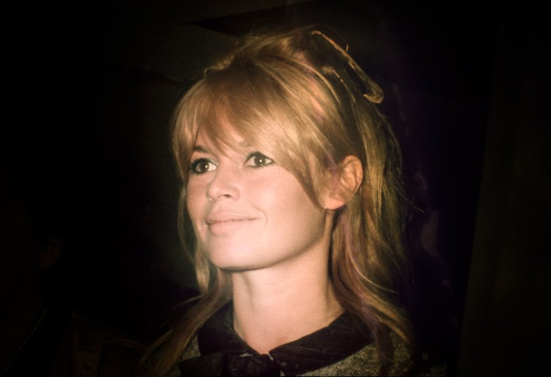 Η καθηλωτική ομορφιά του απόλυτου θηλυκού - Αδημοσίευτες φωτογραφίες της Μπριζίτ Μπαρντό [εικόνες] | iefimerida.gr 2