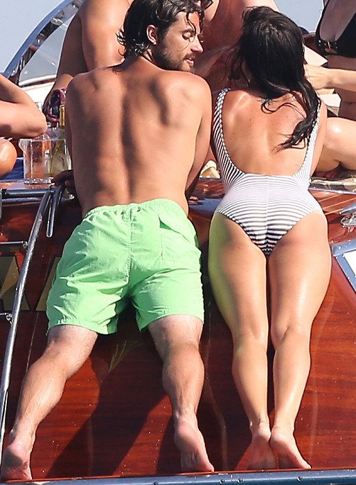 Ζωή σαν παραμύθι: Πώς μια πρώην σερβιτόρα σε ριάλιτι θα παντρευτεί τον πρίγκιπα της Σουηδίας [εικόνες] | iefimerida.gr 8