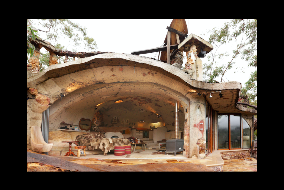 Μια σπηλιά έγινε χλιδάτο εξοχικό -Απίστευτη παρέμβαση προς ενοικίαση [εικόνες] | iefimerida.gr 4