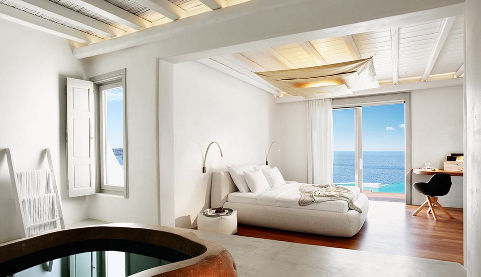 Η ομορφότερη πισίνα του κόσμου βρίσκεται στη Μύκονο [εικόνες] | iefimerida.gr 2