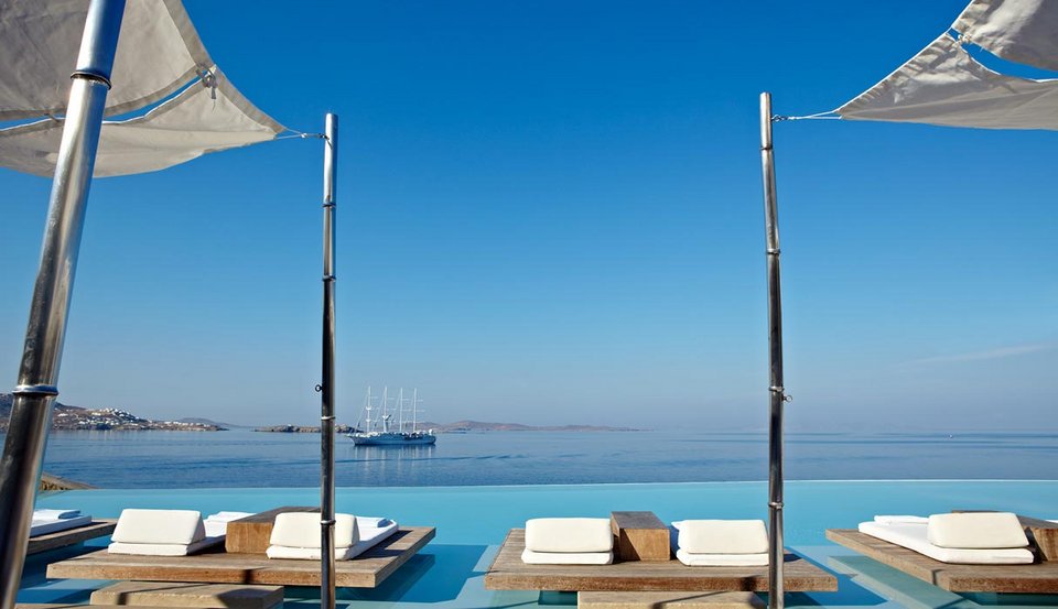 Η ομορφότερη πισίνα του κόσμου βρίσκεται στη Μύκονο [εικόνες] | iefimerida.gr 9