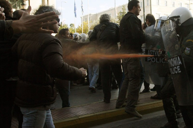 Guardian: Οι 20 σταθμοί της ελληνικής κρίσης | iefimerida.gr 2