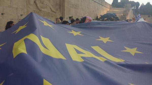 Χιλιάδες διαδηλωτές στο Σύνταγμα: Φώναξαν μέσα στη βροχή υπέρ του «ναι» στο δημοψήφισμα [εικόνες & βίντεο] | iefimerida.gr 18