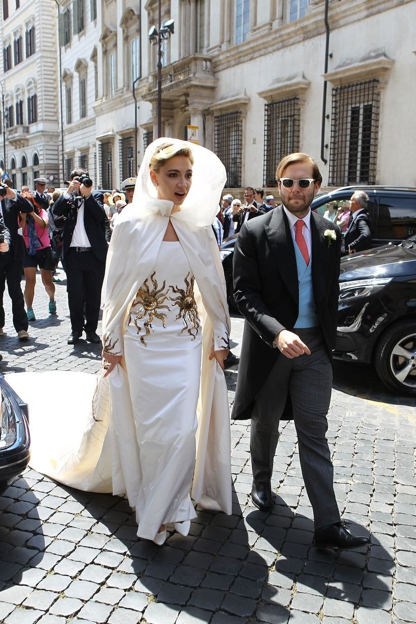 Ο γάμος της χρονιάς έγινε στη Ρώμη -Εξωπραγματική χλιδή, ανατρεπτικό νυφικό, βαθύπλουτοι, γαλαζοαίματοι και δύο Ελληνίδες [εικόνες]  | iefimerida.gr 14