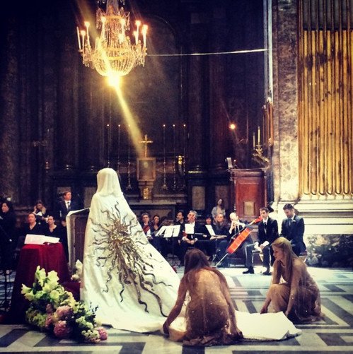 Ο γάμος της χρονιάς έγινε στη Ρώμη -Εξωπραγματική χλιδή, ανατρεπτικό νυφικό, βαθύπλουτοι, γαλαζοαίματοι και δύο Ελληνίδες [εικόνες]  | iefimerida.gr 16