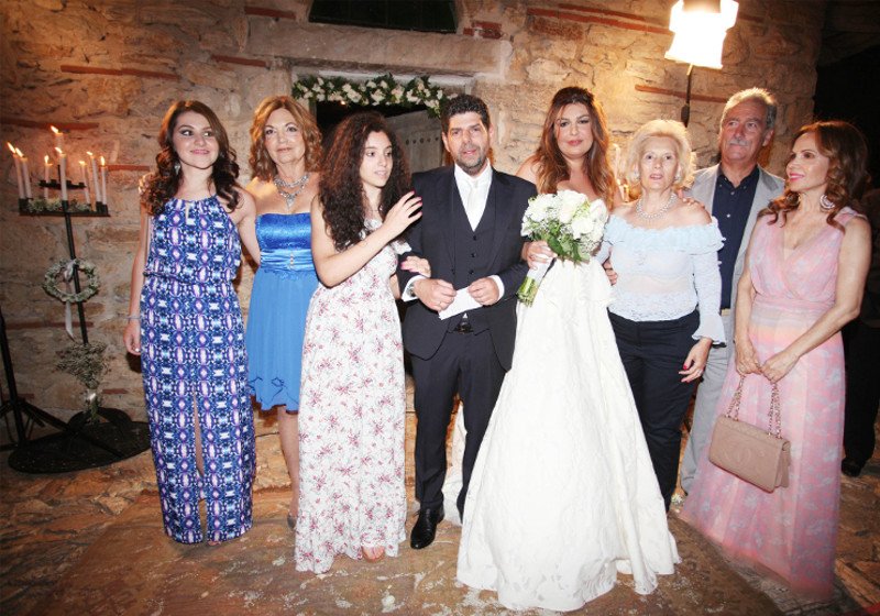 Τηλεοπτικός γάμος -Παρουσιάστρια του ΣΚΑΪ παντρεύτηκε στο κτήμα Νάσιουτζικ [εικόνες] | iefimerida.gr 4