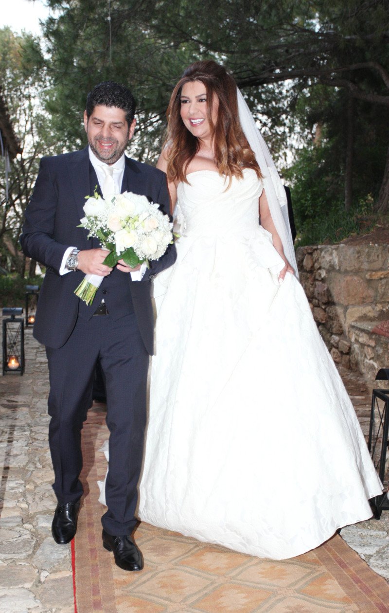 Τηλεοπτικός γάμος -Παρουσιάστρια του ΣΚΑΪ παντρεύτηκε στο κτήμα Νάσιουτζικ [εικόνες] | iefimerida.gr 2