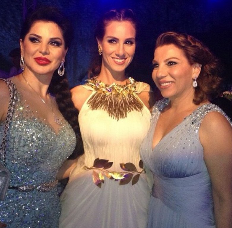 Ο Ελληνας γαμπρός, η Λιβανέζα νύφη, το νυφικό με τα ζιργκόν -Ο γάμος των 5 εκατ. ευρώ στη Βουλιαγμένη [εικόνες] | iefimerida.gr 11