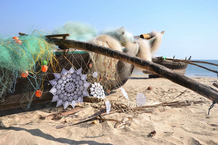 Τα πιο ανατρεπτικά γκράφιτι στον κόσμο -Γέμισαν τους τοίχους πόλης με... σεμεδάκια [εικόνες] | iefimerida.gr 7