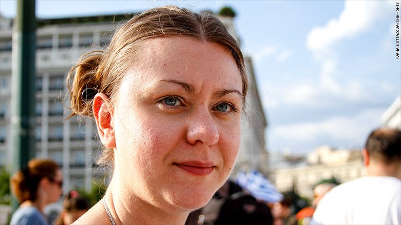 Το CNN πήγε και στις δύο διαδηλώσεις στο Σύνταγμα: «Τελικά είναι υπέρ ή κατά της Ευρώπης;» [εικόνες] | iefimerida.gr 8