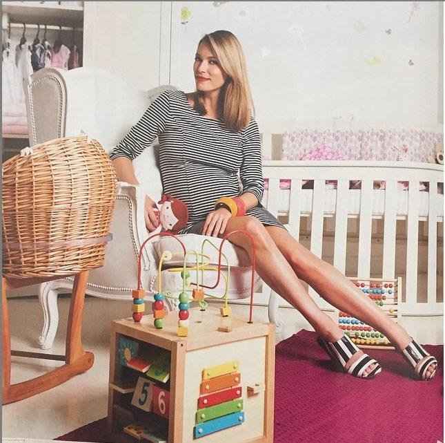 Βίκυ Καγιά, η πρώτη έξοδος με τη νεογέννητη κόρη της στη θάλασσα [εικόνες] | iefimerida.gr 2