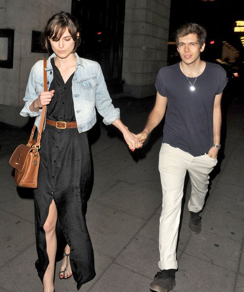 «Προβλήματα» για την Κίρα Νάιτλι - Μόλις 5.000 λίρες έβγαλε ο σύζυγός της [εικόνες] | iefimerida.gr 5