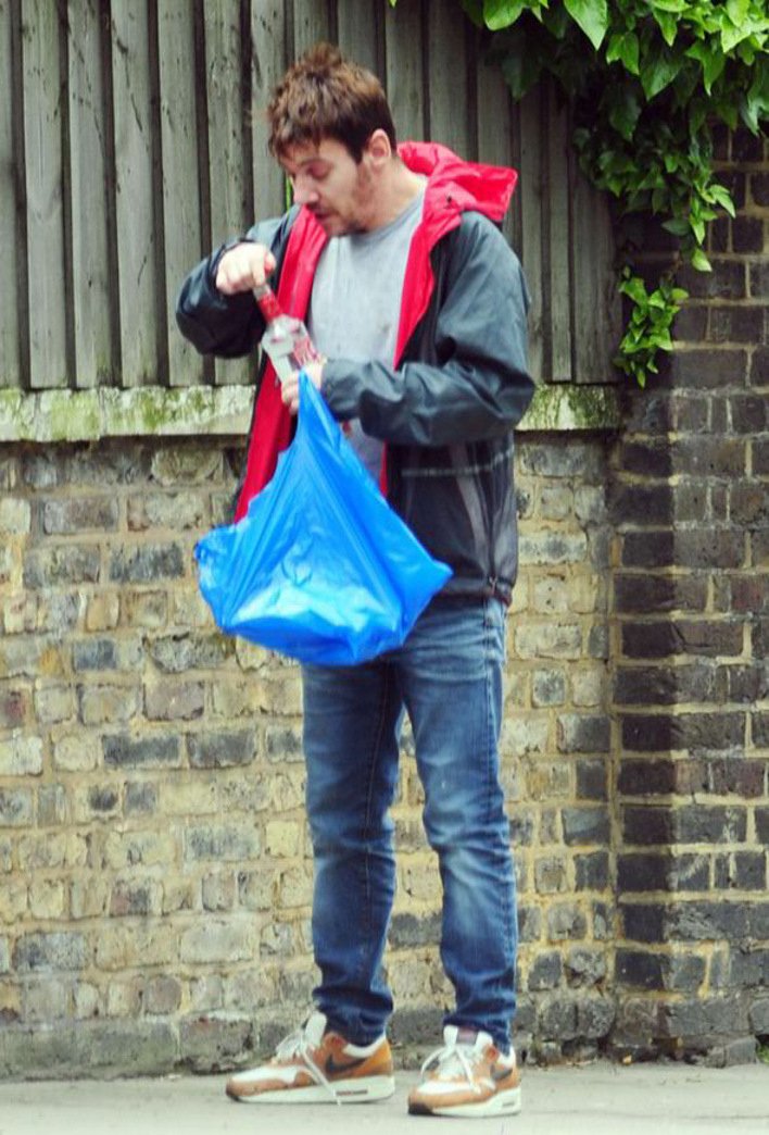 Τέλος το κατάντημα για τον Τζόναθαν Ρις Μάγιερς: Νηφάλιος, ξεκούραστος και περιποιημένος [εικόνες] | iefimerida.gr 2