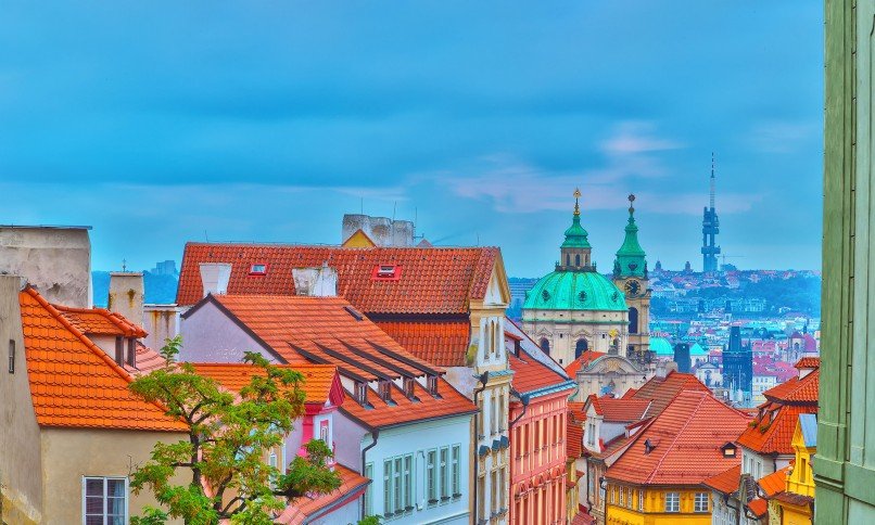 Εκεί τίποτα δεν είναι μουντό -Μια από τις πιο πολύχρωμες πόλεις της Ευρώπης βρίσκεται σε ελληνικό νησί [εικόνες] | iefimerida.gr 20