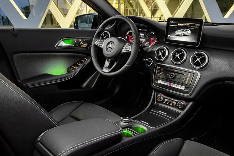 Ανανέωση για τη μικρότερη Mercedes, την A-Class | iefimerida.gr 2