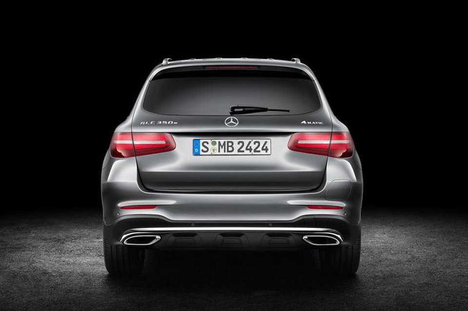 Αυτό είναι το νέο μεσαίο SUV της Mercedes, η GLC (βίντεο) | iefimerida.gr 2
