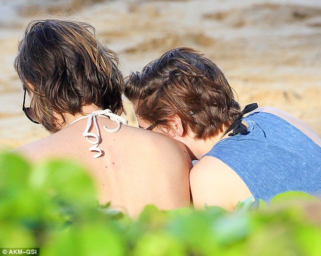 Αυτό είναι το κορίτσι της Κρίστεν Στιούαρτ [εικόνες] | iefimerida.gr 0