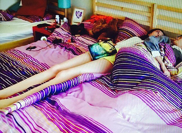 Η Σκλεναρίκοβα τρώει τη σκόνη της - Το μοντέλο από την Κίνα με τα μακρύτερα πόδια [εικόνες] | iefimerida.gr 6