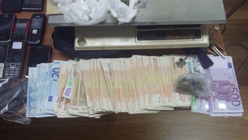 Γιος γνωστού επιχειρηματία σε σπείρα ναρκωτικών -Συνελήφθη μαζί με άλλα 11 άτομα [εικόνες] | iefimerida.gr 4