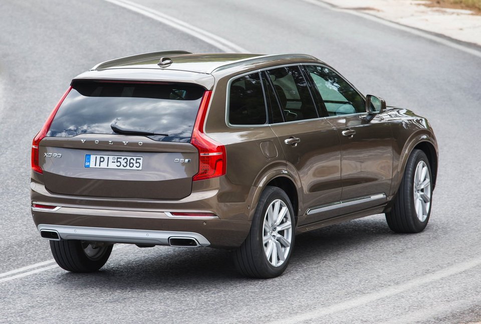 Οδηγούμε το νέο, κλασάτο Volvo XC90 | iefimerida.gr 3