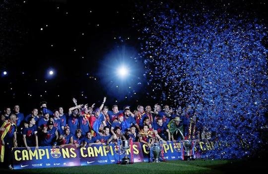 Η αποθέωση των Πρωταθλητών Ευρώπης - Λαοθάλασσα στη Βαρκελώνη, τρελό πάρτι στο «Καμπ Νου» [εικόνες & βίντεο] | iefimerida.gr 2