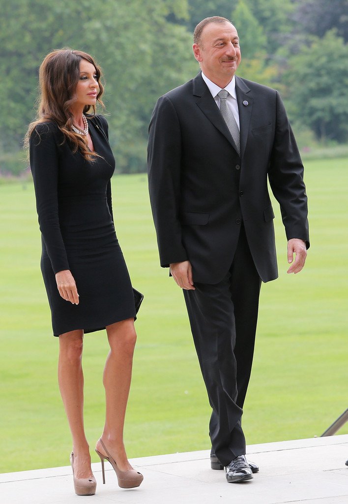 Μεχριμπάν Αλίεβα, η Σοφία Λόρεν της Ανατολής -Η σύζυγος του Αζέρου προέδρου που πέταξε το φερετζέ [εικόνες] | iefimerida.gr 11